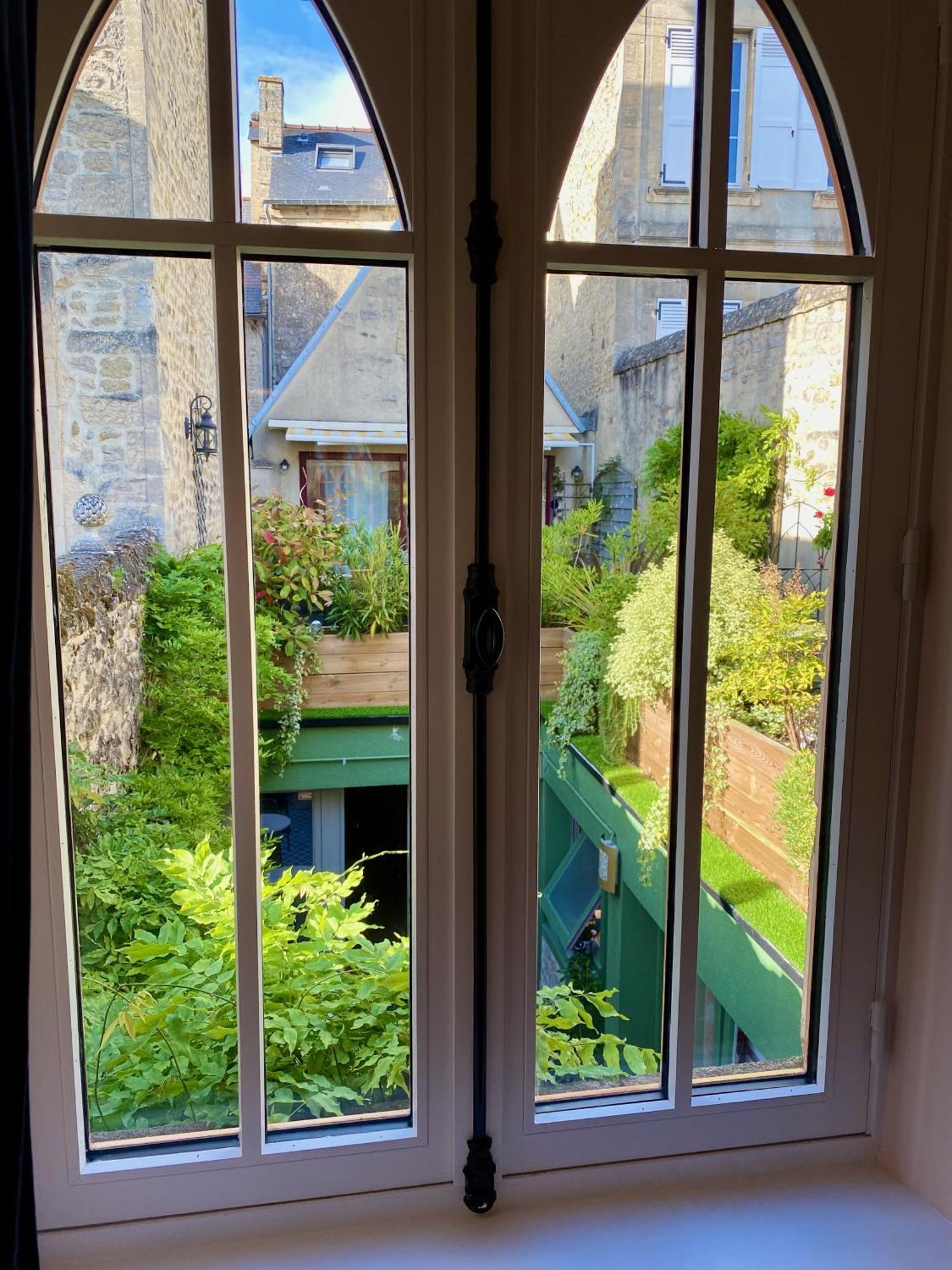 Le Clos De La Chapelle Байо Екстериор снимка