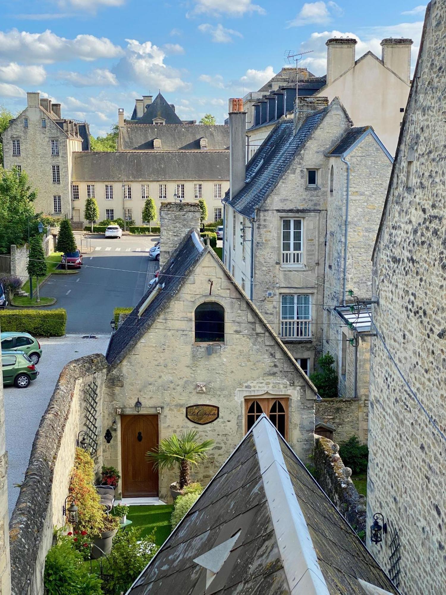 Le Clos De La Chapelle Байо Екстериор снимка